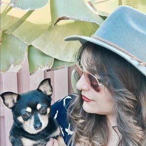 Meet your Posher, Sara